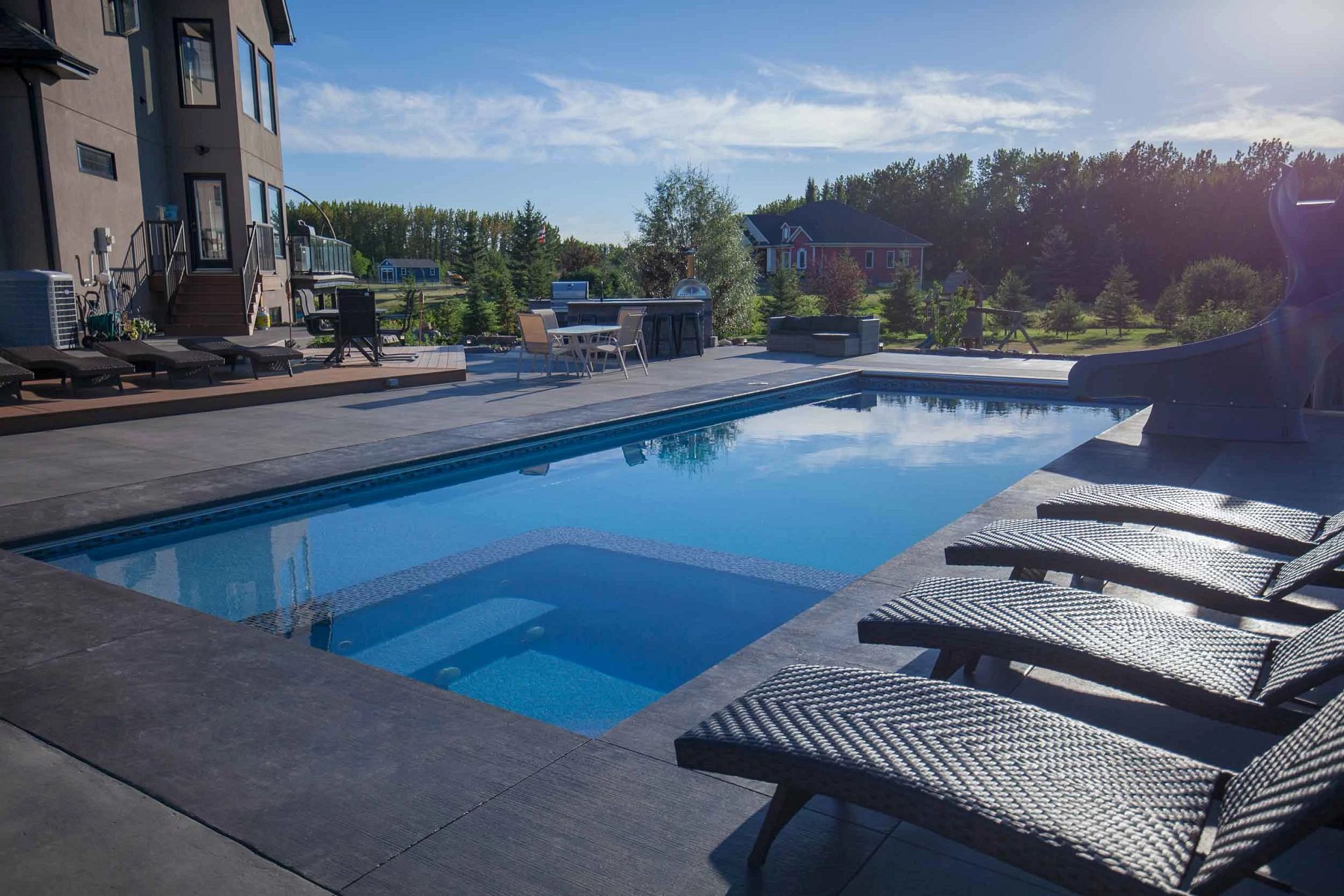 LATHAM POOL PRODUCTS LATHAM POOL PRODUCTS CDW-RA048084-1 CP2W Coping Radius 4'x7'R 1PC
