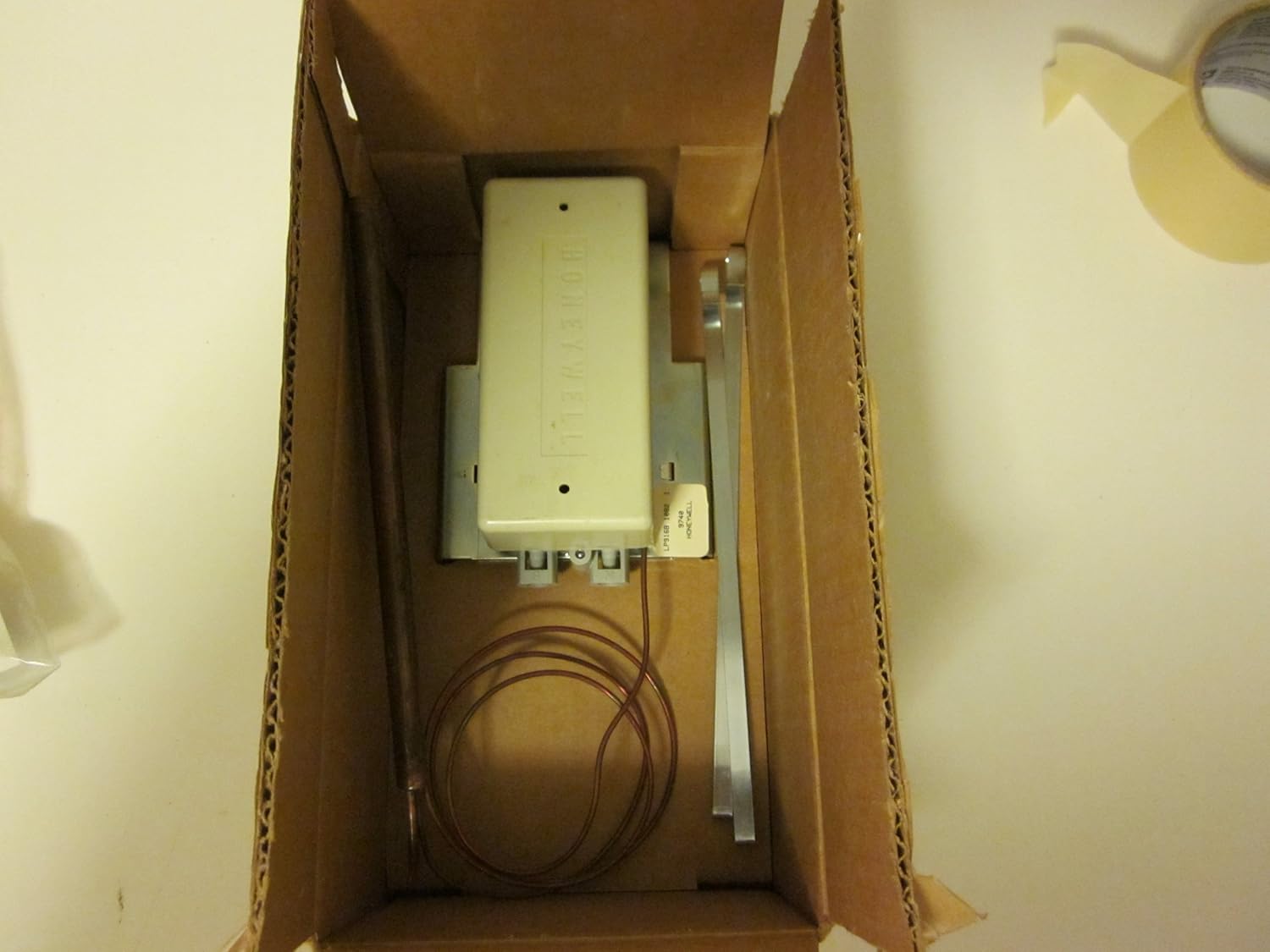 HONEYWELL Honeywell LP916B1082 Pneu Temp Transmitter DA/RA 65 to 85F