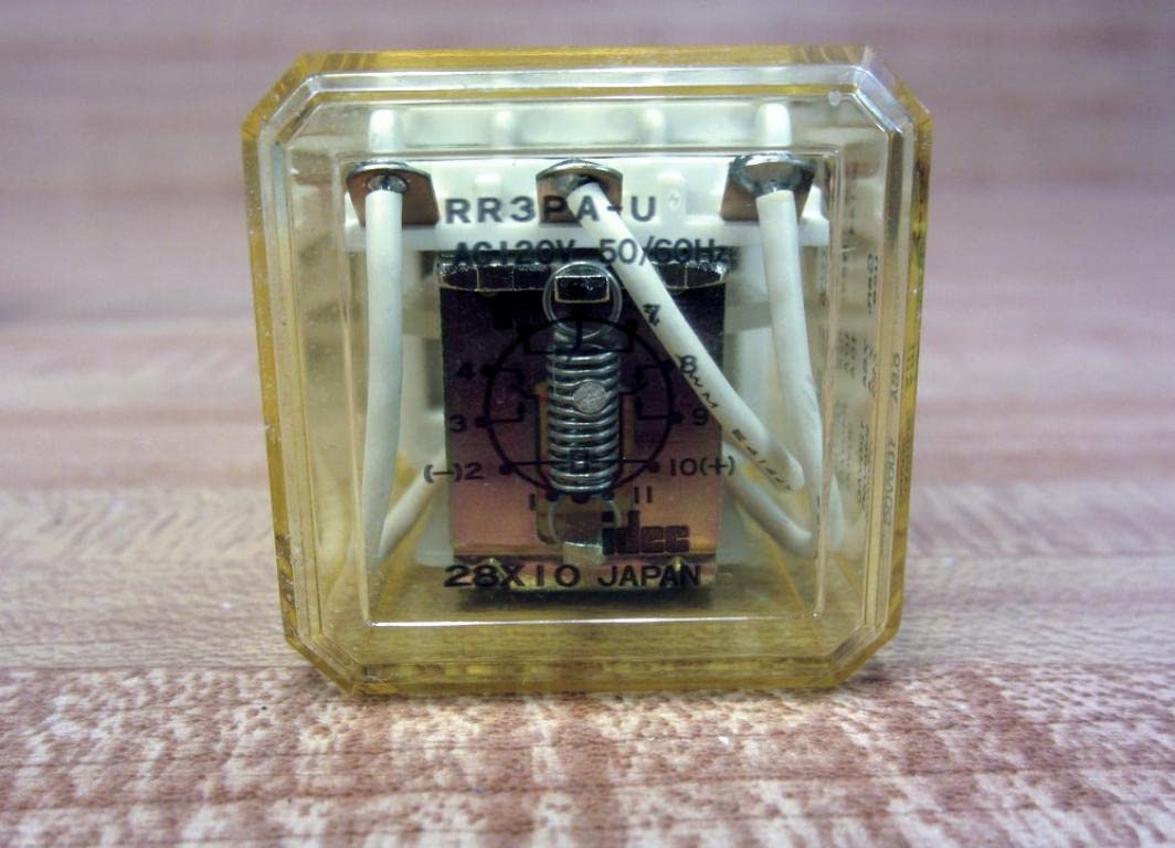 IDEC IDEC RR3PA-UAC120V Power Relay 120VAC 10A 3PDT