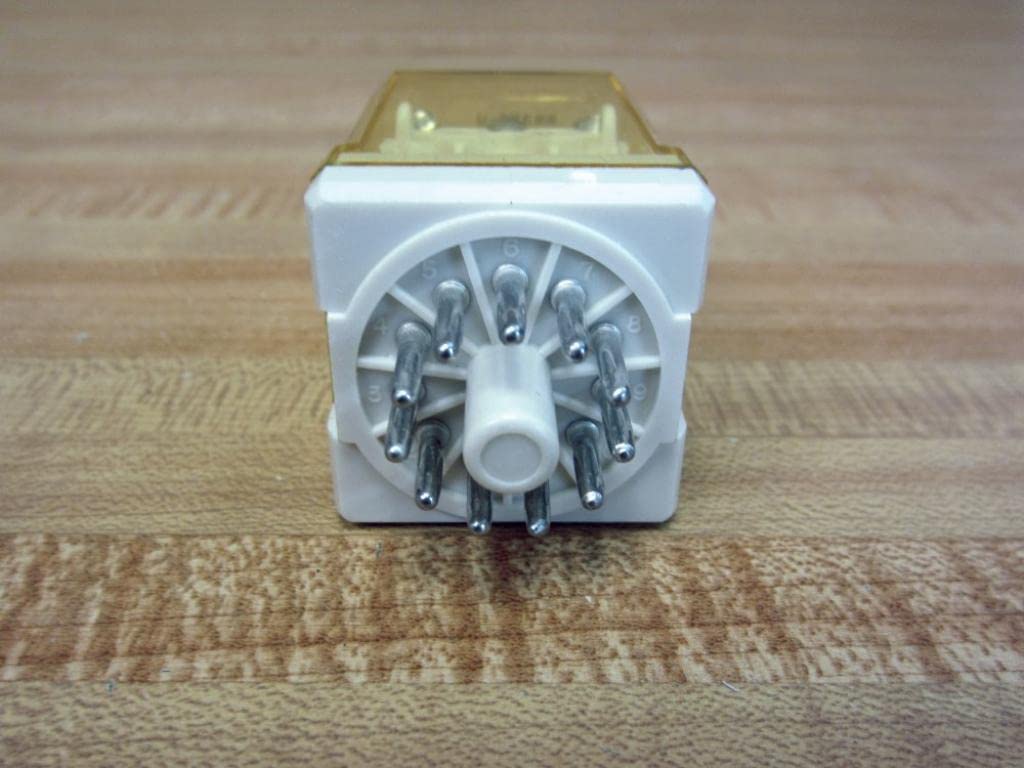 IDEC IDEC RR3PA-UAC120V Power Relay 120VAC 10A 3PDT