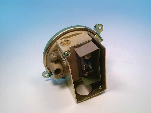 DWYER 1900-1MR PRESSURE SWITCHES