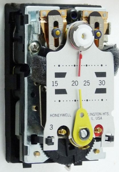 HONEYWELL Honeywell TP971A2052 Pneumatic Thermostat Direct Acting Single Temperature HVAC