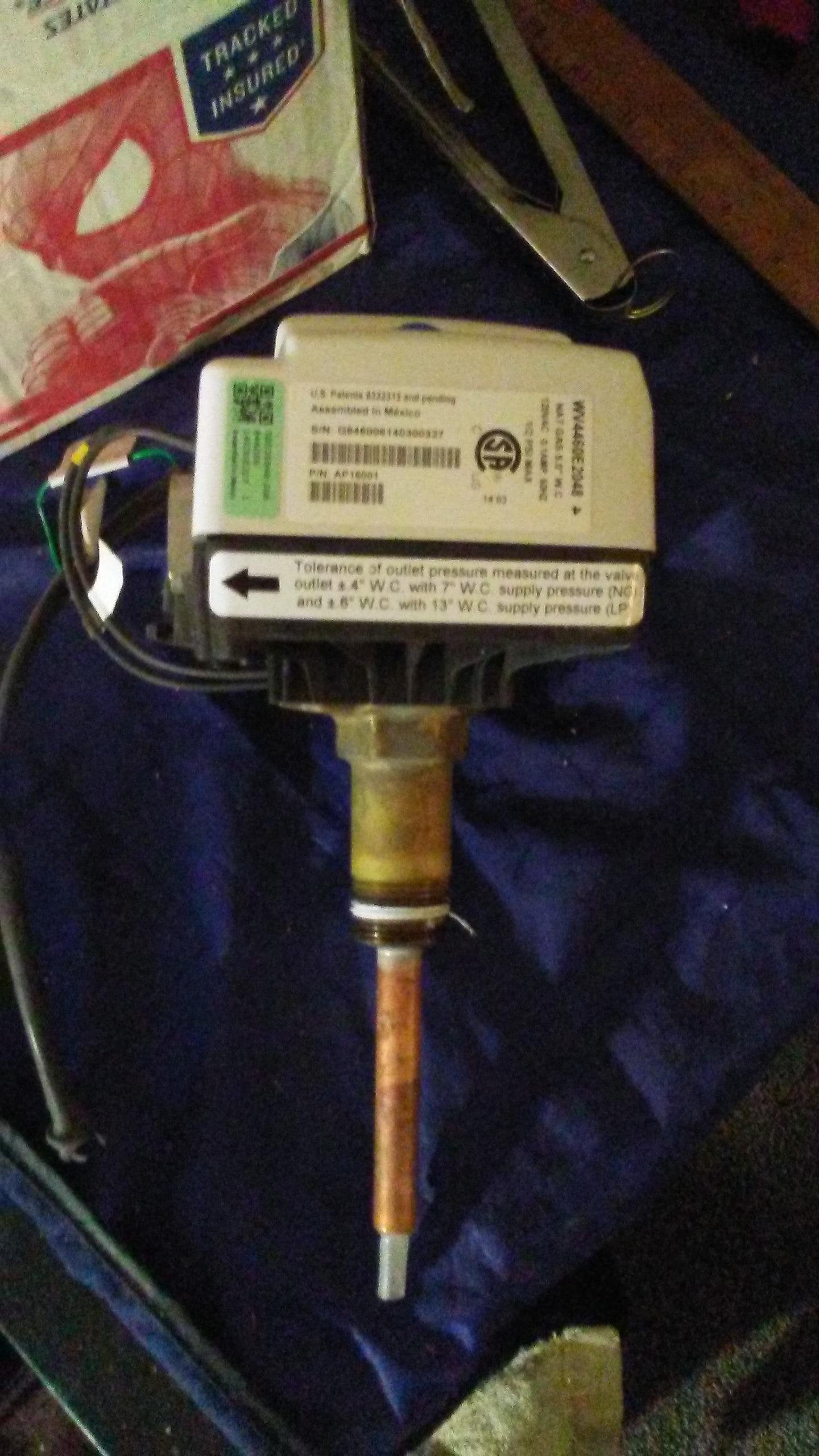 RHEEM RHEEM SP20749 Natural Gas Control Valve for Water Heaters