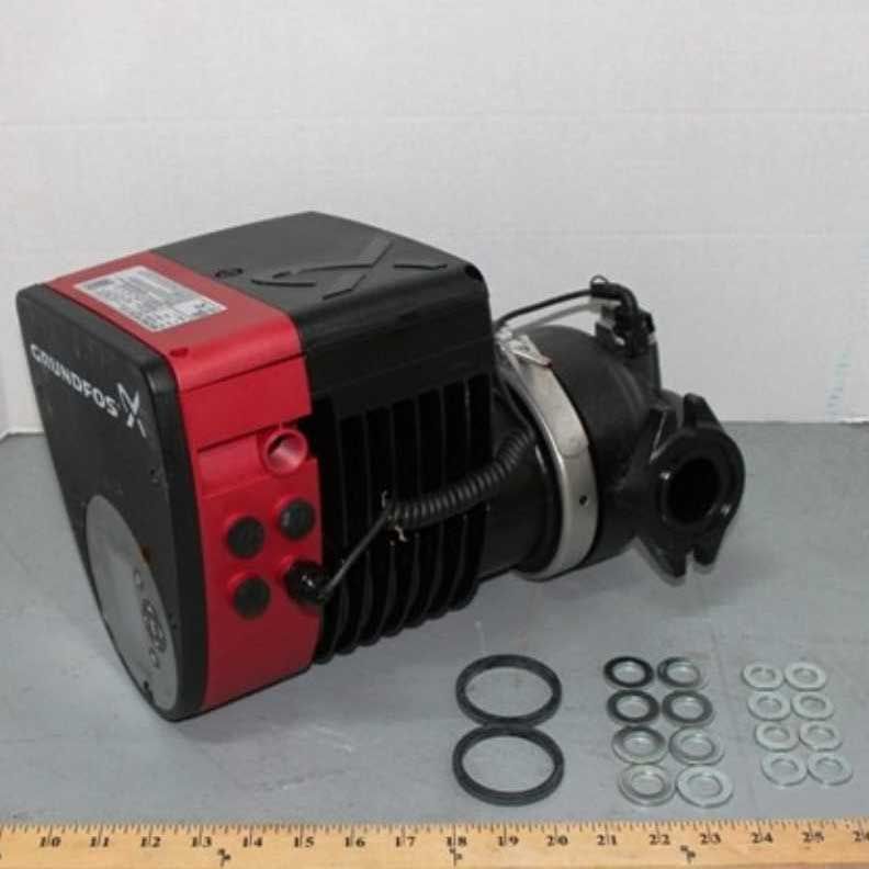 GRUNDFOS Grundfos 98126800 MAGNA3 Cast Iron Circulator Pump 1/3 HP 115V