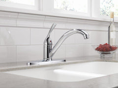 DELTA FAUCET Delta Faucet 100-DST Classic Chrome 1-Handle Deck Mount Kitchen Faucet