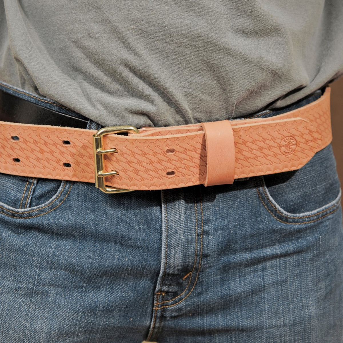 KLEIN TOOLS Klein 5415L Heavy-Duty Embossed Tool Belt Leather 40 to 48 Waist Size