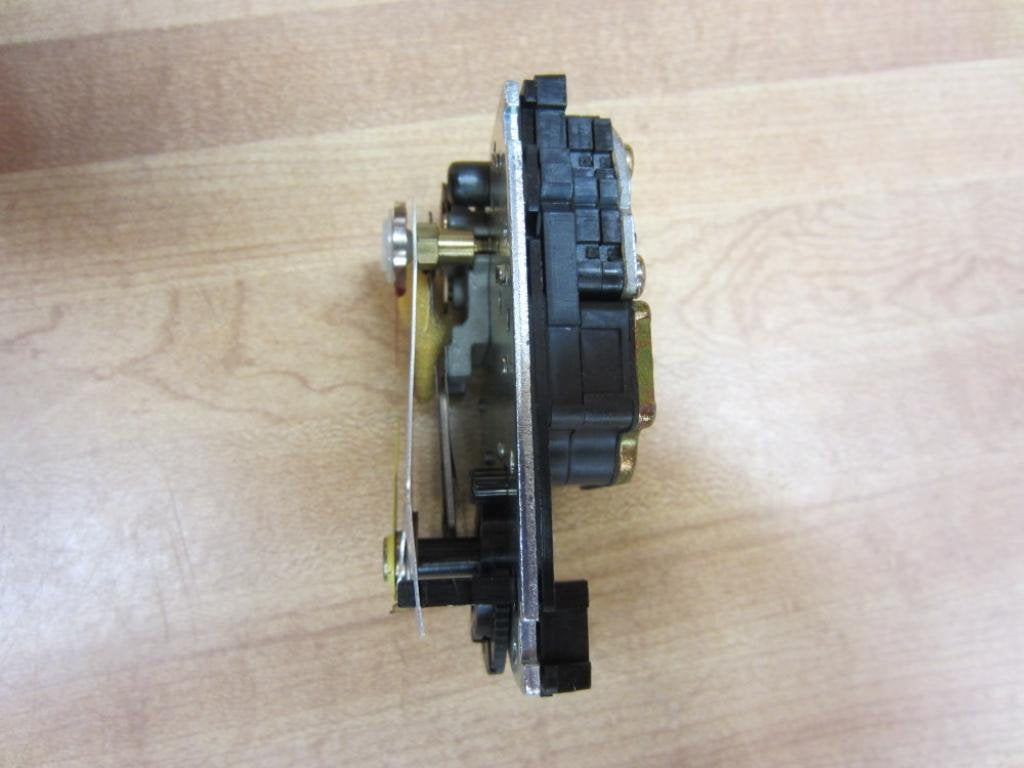 HONEYWELL Honeywell TP970B2002 Pneumatic Thermostat RA 60-90F