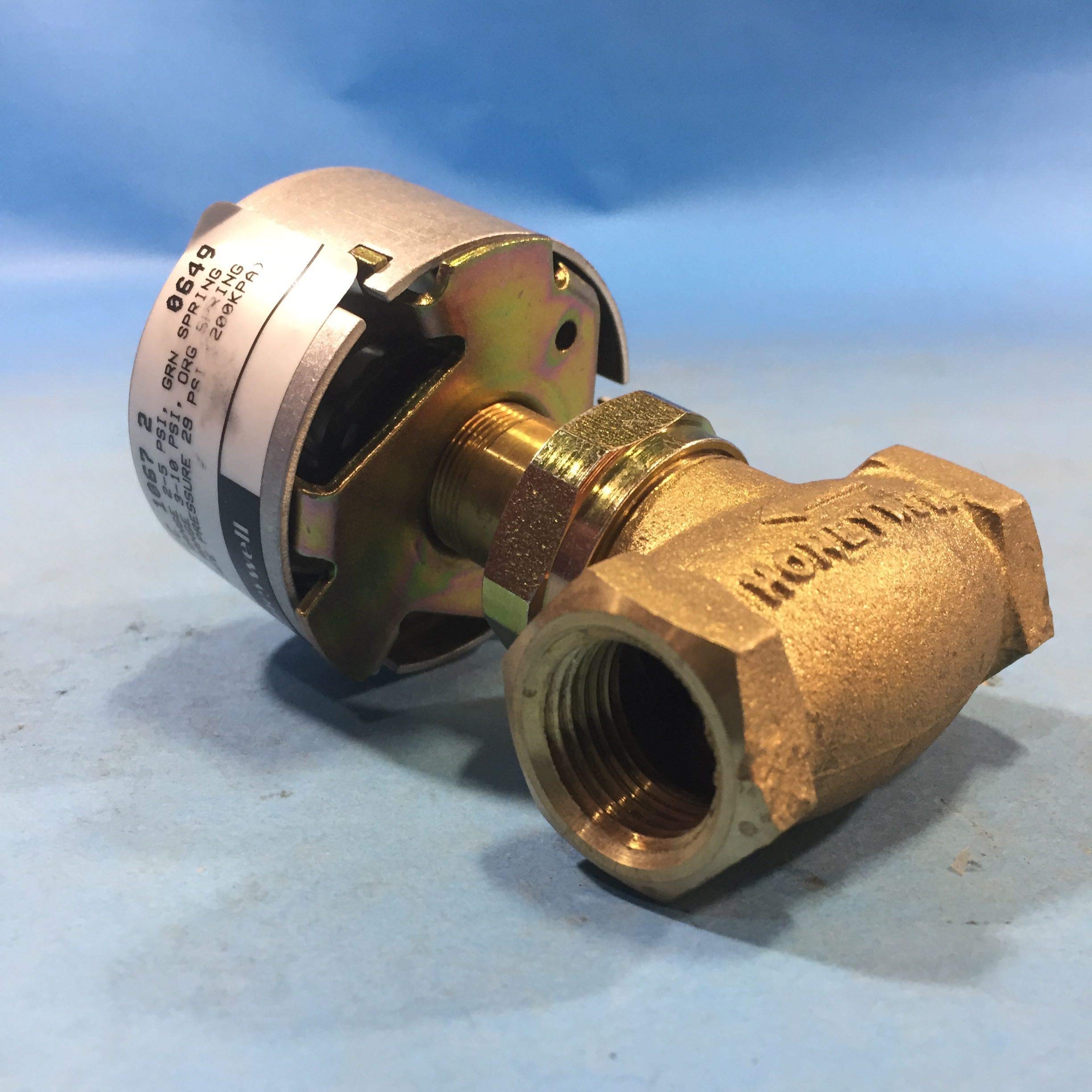 HONEYWELL Honeywell VP531C1067 Pneumatic Radiator Valve 1/2 NPT Straight N.O. 2.3CV Replaces VP531A1020 VP531A1038