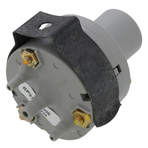 HONEYWELL Honeywell RP972A1006 Reversing Relay 18 psi Main 3-15 psi Pilot