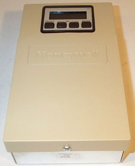 HONEYWELL Honeywell T775A2009 Electronic Temperature Controller 24/120/240VAC -40/248F