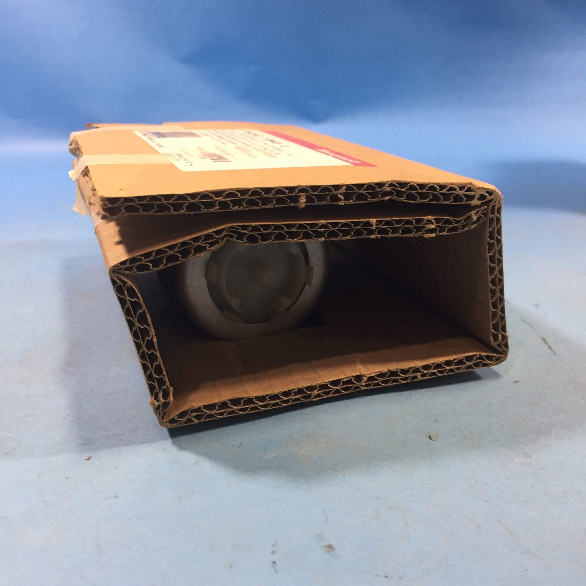HONEYWELL Honeywell VP525C1040 1/2 Inch Pneumatic Radiator Valve 2.0 Cv