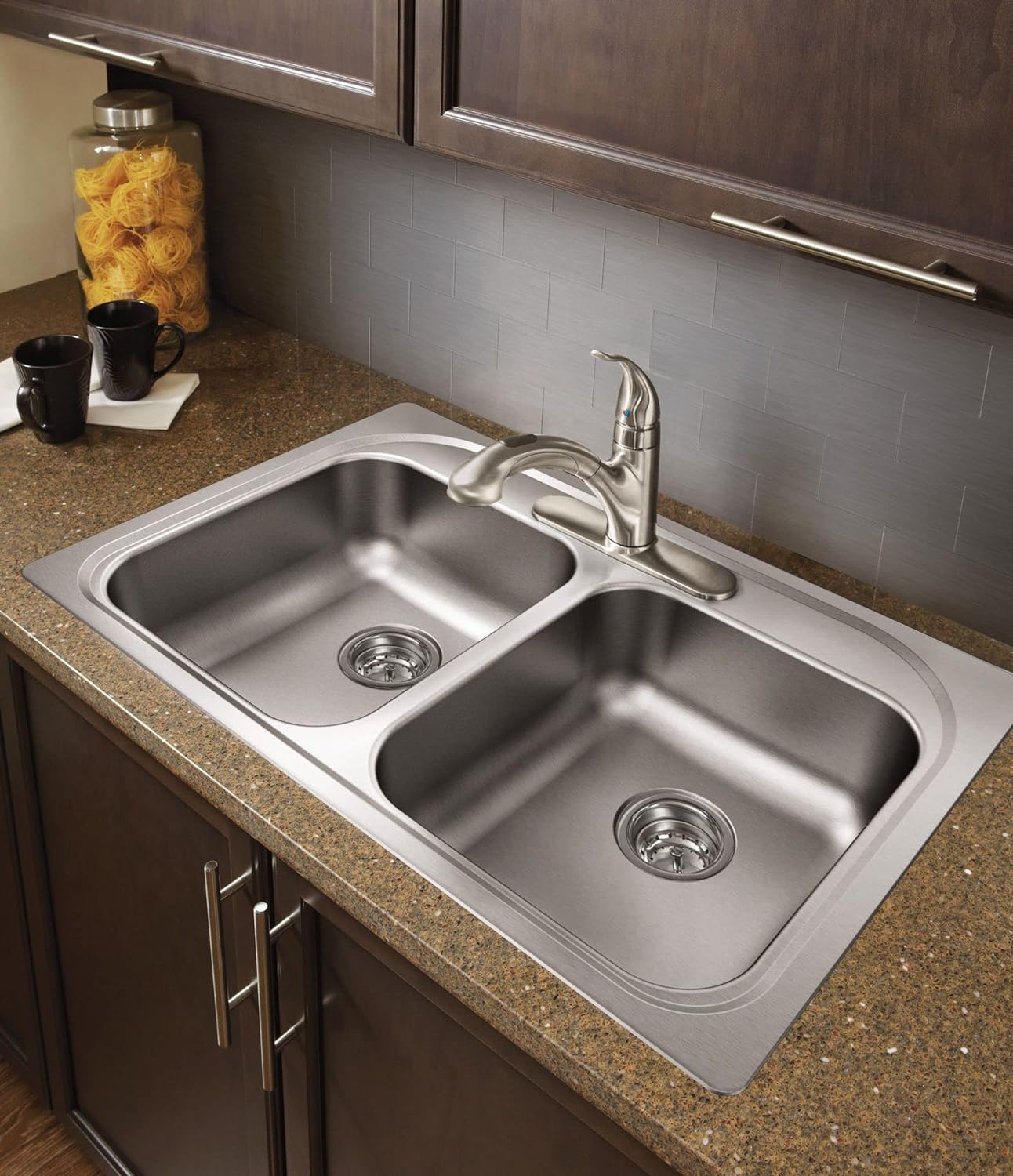 MOEN Moen 67315SRS Integra Spot Resist Stainless One-Handle Pullout Kitchen Faucet