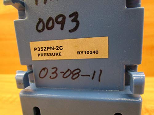 JOHNSON CONTROLS Johnson Controls P352PN-2C Electronic Proportional Plus Integral Pressure Control 0-100 psi