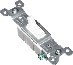 LEGRAND Pass & Seymour 660WG 15A Wht Sp Tog Switch