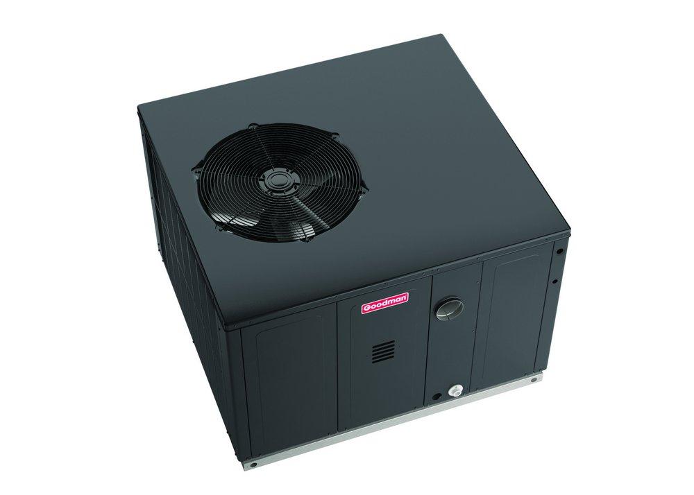 GOODMAN Goodman GPGM34208041 GPGM3 3.5 Ton Cooling - 80,000 BTU Heating - 81% AFUE - Packaged Gas/Electric Central Air System - 13.4 SEER2 - 208/230V
