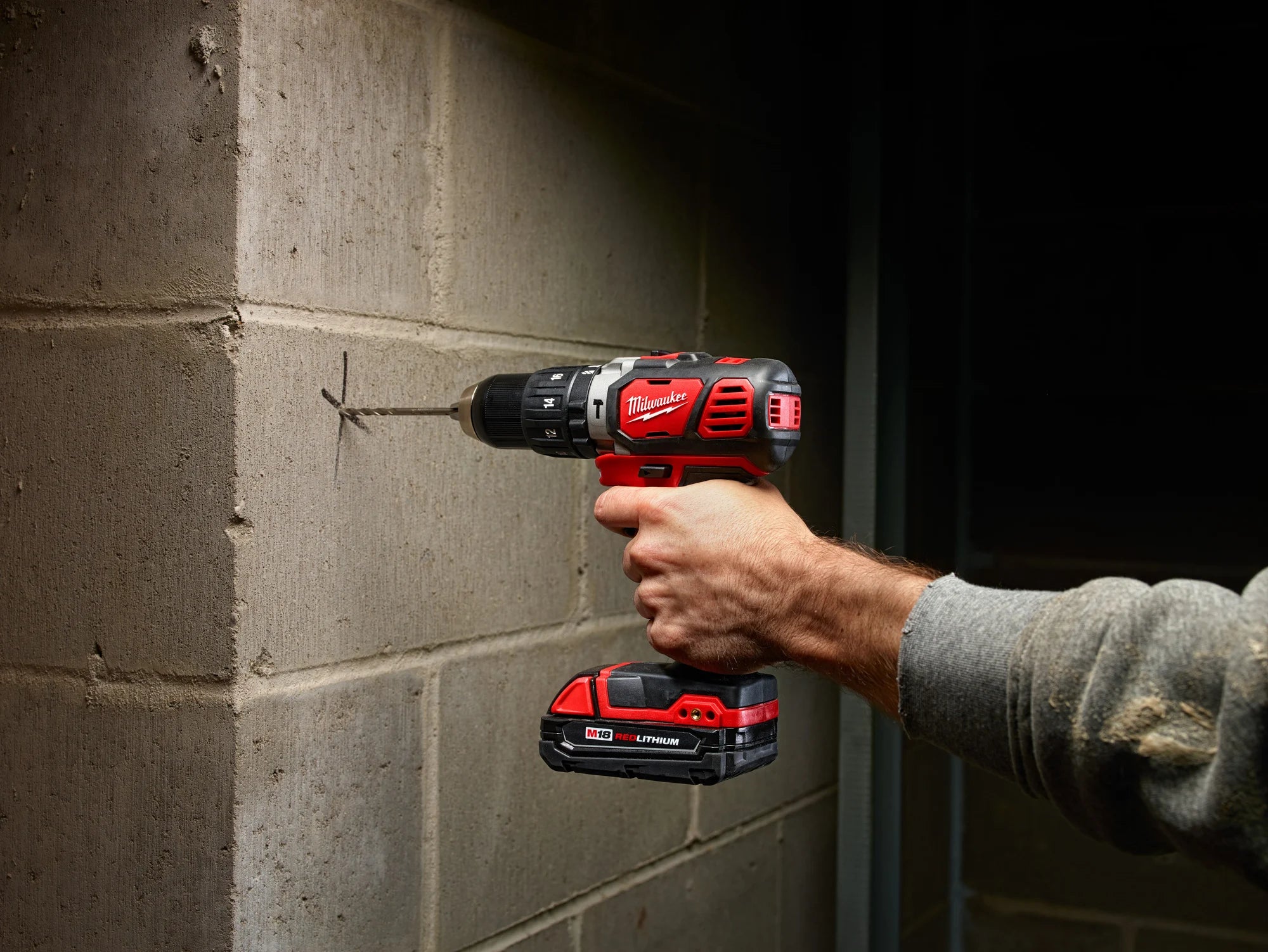 MILWAUKEE Milwaukee 2697-22CT M18 Hammer Drill W/Impact Dr W/Cmpt Bat