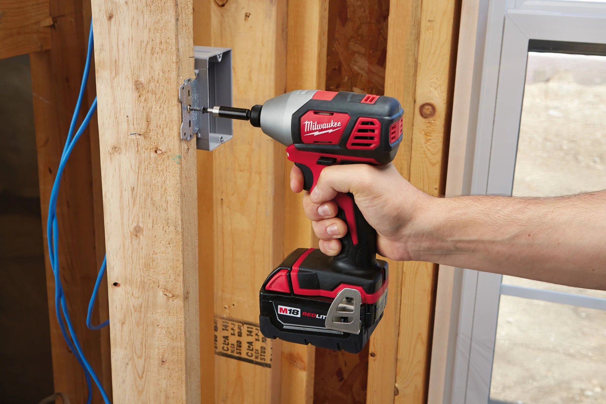 MILWAUKEE Milwaukee 2697-22CT M18 Hammer Drill W/Impact Dr W/Cmpt Bat