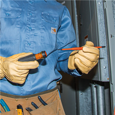 KLEIN TOOLS Klein Tools 32286 2-in-1 Insulated Flip-Blade Screwdriver, #1 Phillips and 3/16 in Slotted