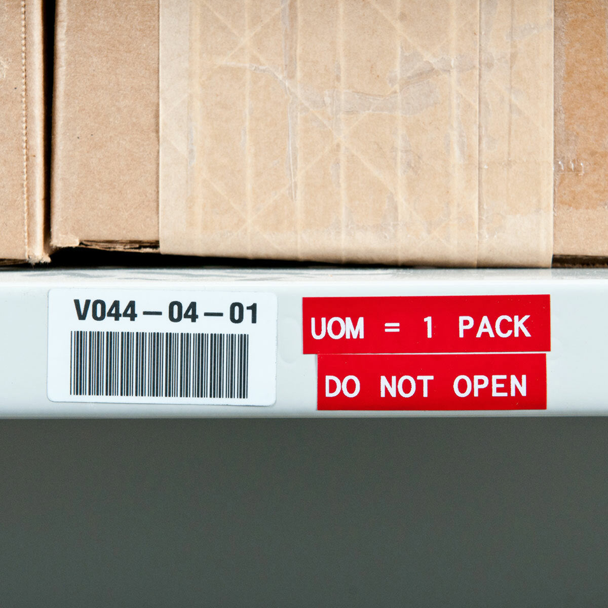 BRADY Brady M21-750-595-RD Label Vinyl 0.75in x 21ft WT/RD