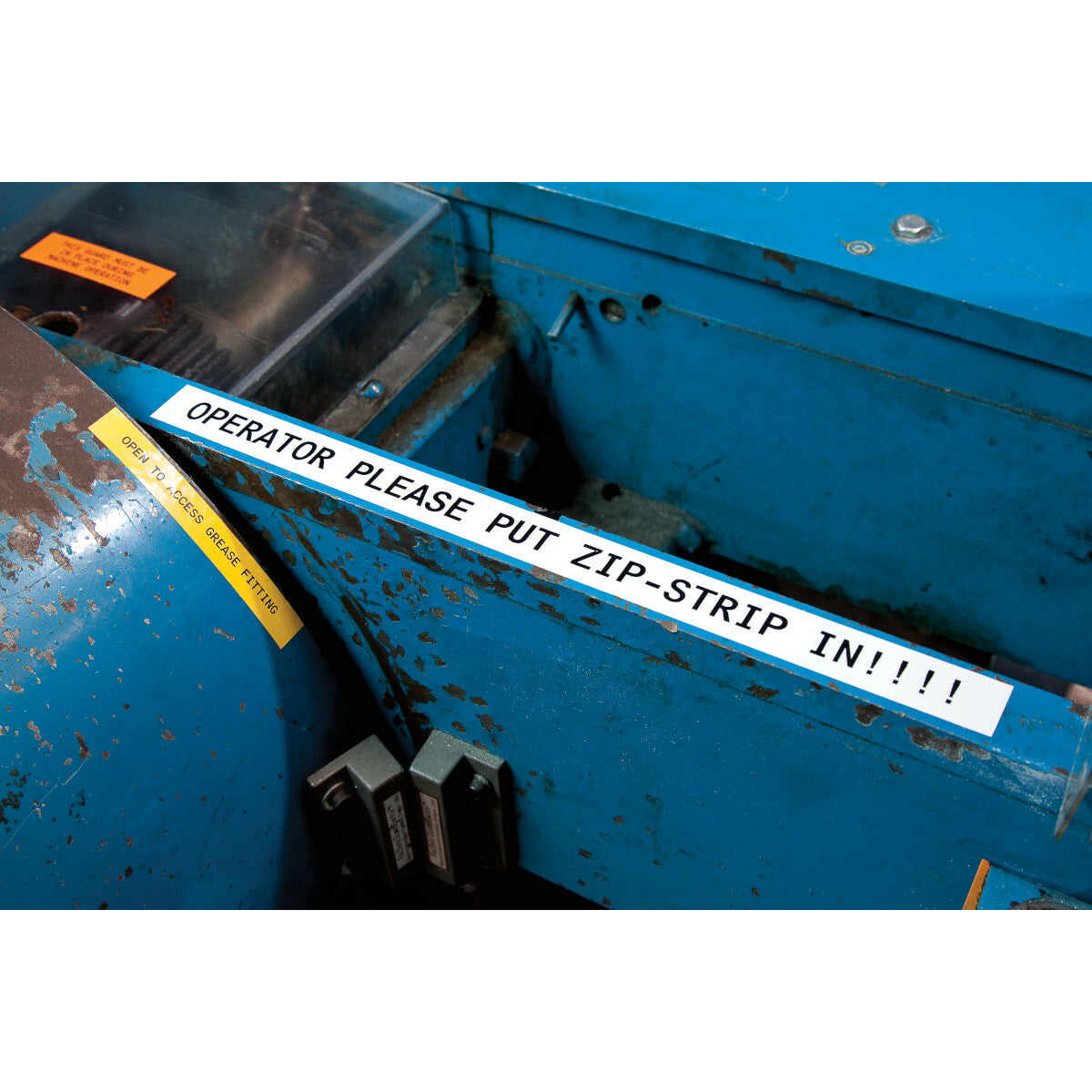 BRADY Brady M4C-1000-595-WT-BK All-Weather Vinyl Labels 1 x 25ft
