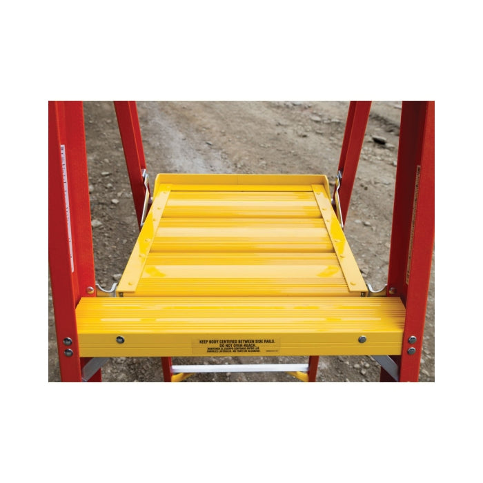 WERNER WERNER PD6206 Podium Ladder 300 lb Load Capacity 8 ft