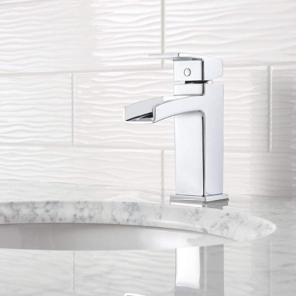 PFISTER Pfister LG42DF0C Kenzo Single Handle Centerset Bathroom Sink Faucet in Polished Chrome