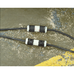 HUBBELL Hubbell HBL2731 30A 3Ph 480V AC Twist-Lock INSULGRIP Black Nylon Plug, Straight