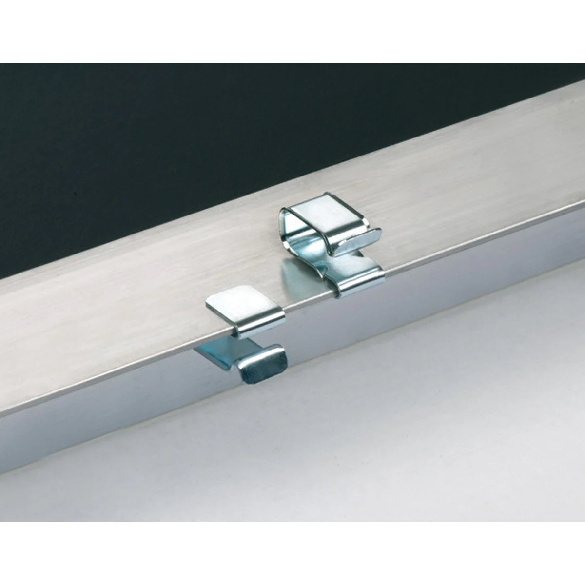 ARLINGTON Arlington SC100 Snap On Wire Clip Power Each