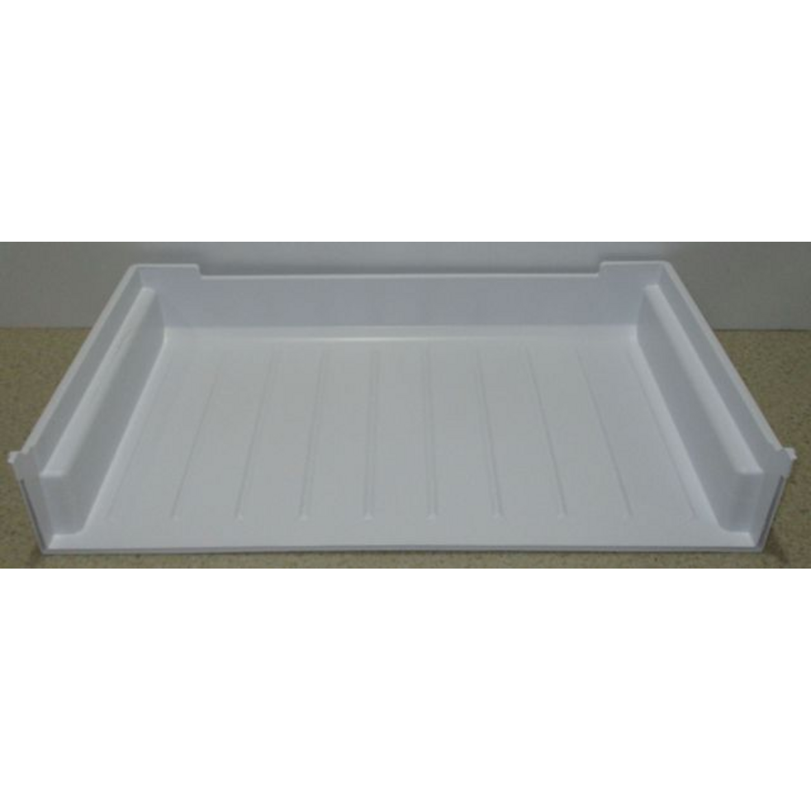 BLOMBERG 5755820100 BULK STORAGE CONTAINERS