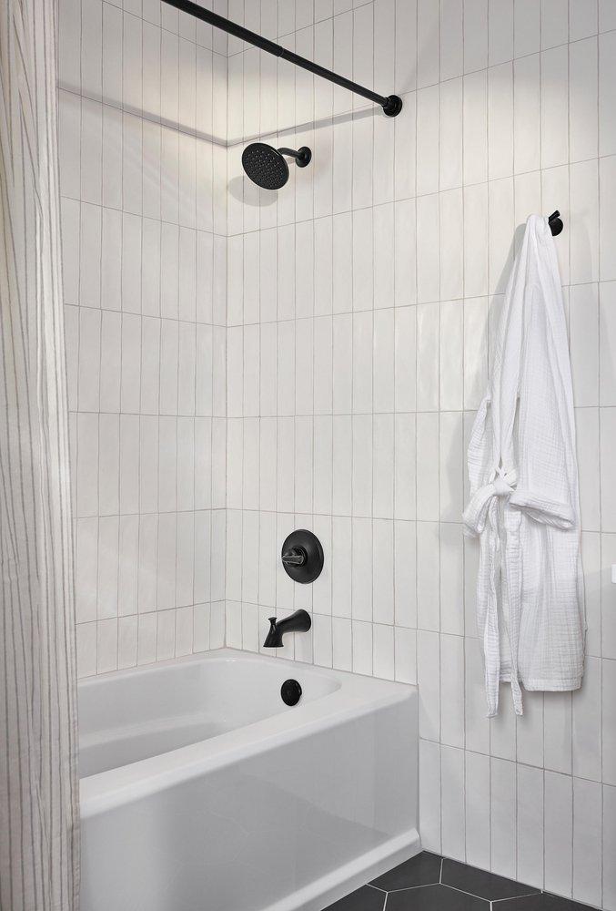 DELTA FAUCET Delta Faucet 73335-BL Kayra Double Robe Hook in Matte Black