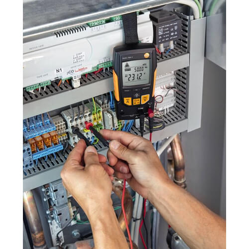 TESTO Testo 05907601 Digital Multimeter with Auto-Test and Capacitance