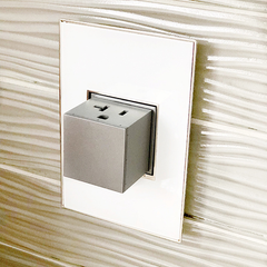Legrand ARPTR151GM2 Pass & Seymour 1-Gang 15A 125V Triplex Popout Kit - Magnesium