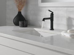 DELTA FAUCET Delta Faucet 536-BLMPU-DST Saylor Single Handle Bathroom Sink Faucet in Matte Black
