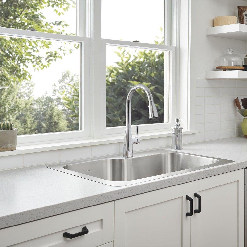AMERICAN STANDARD American Standard 7617300.002 Hillsdale Single Handle Pull Down Kitchen Faucet in Polished Chrome