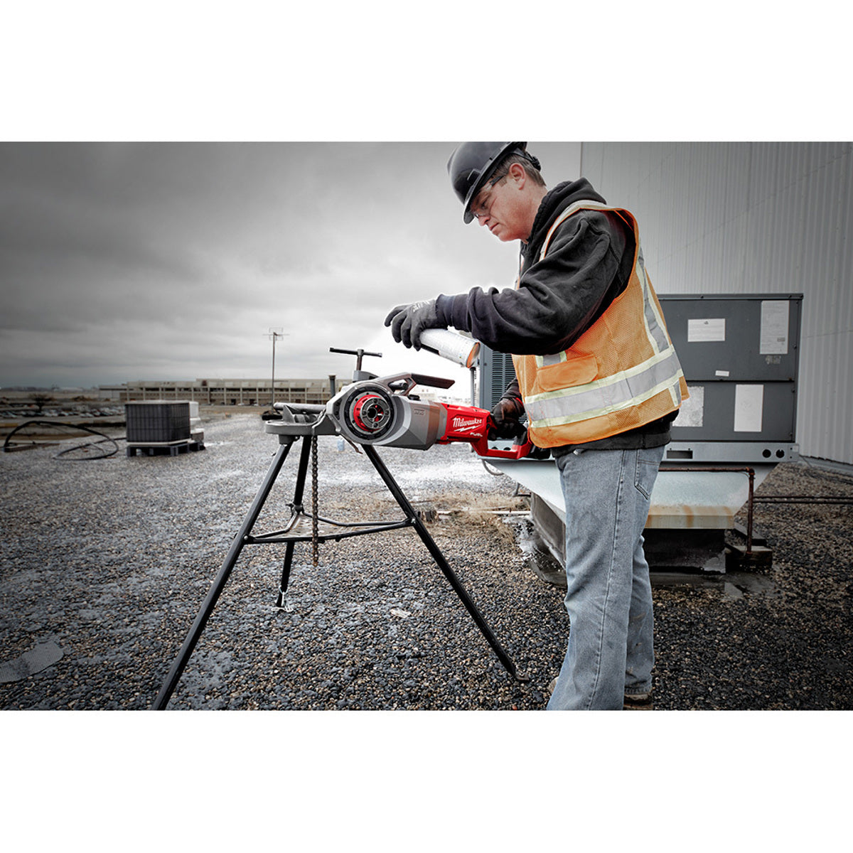 MILWAUKEE Milwaukee 2874-20 Pipe Threader 2 in Power