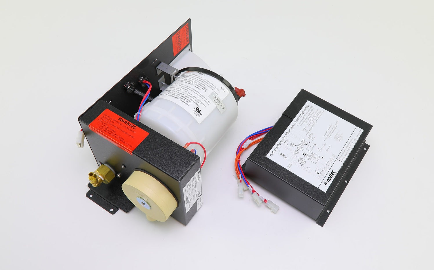 LIEBERT 136821P15S FUSES