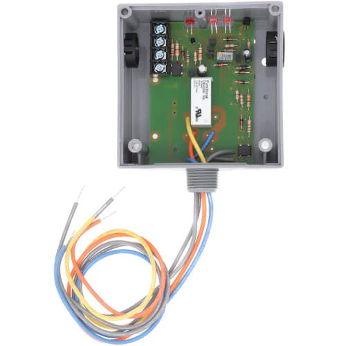 FUNCTIONAL DEVICES Functional Devices RIBXLCRA Current Sensor 10-30VAC/DC SPDT Adjustable Current Switch