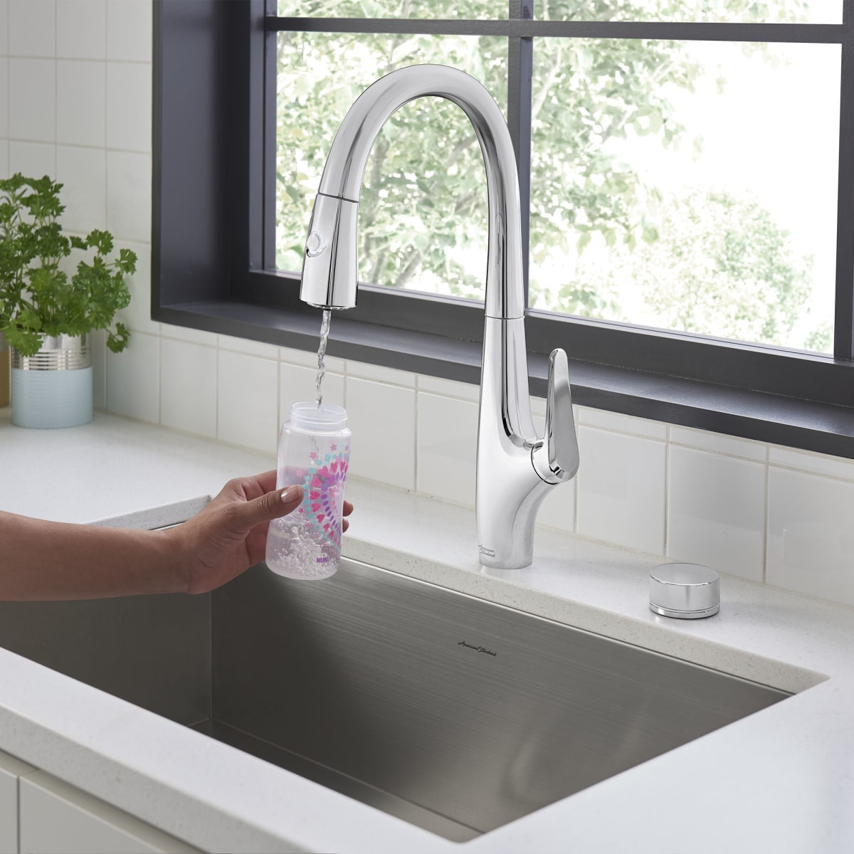 AMERICAN STANDARD American Standard 4902330.002 Saybrook Single-Handle Pull-Down Dual Spray Kitchen Faucet 1.5 gpm/5.7 L/min With Filter