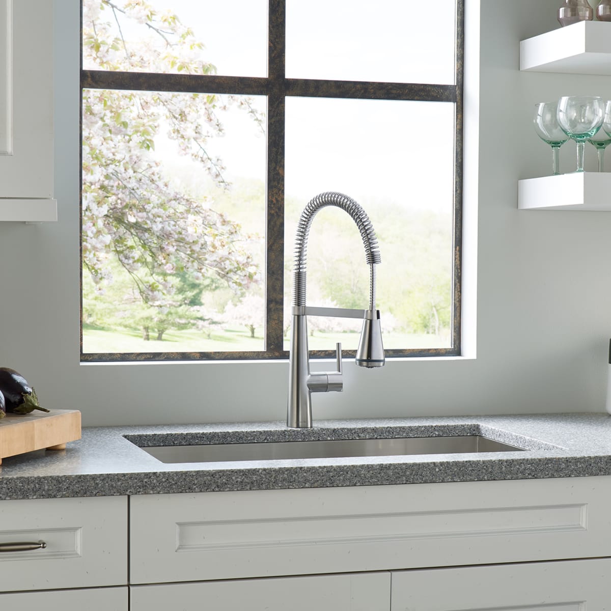 AMERICAN STANDARD American Standard 4932.350.075 Edgewater Single-Handle Semi-Pro Multi Spray Kitchen Faucet 1.8 gpm/6.8 L/min Replacement MPN
