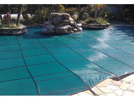 GLI POOL PRODUCTS GLI 20-1632RE-CES48-SAP-GRN GLI Mesh Safety Cover 16' x 32' Rectangle CES 4 x 8