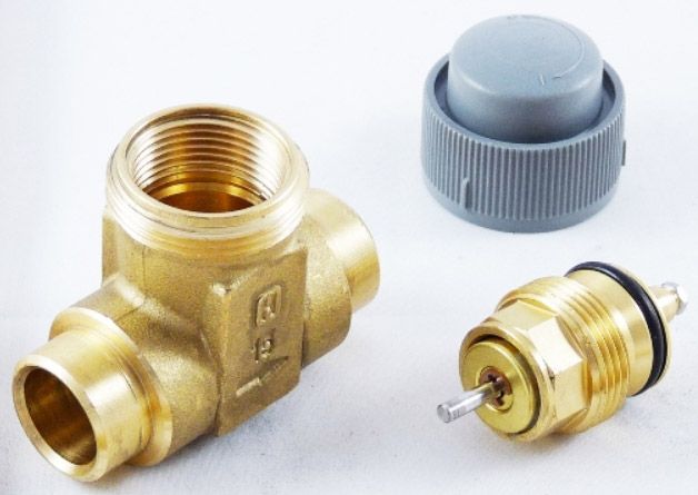 HONEYWELL Honeywell V5852A2049 Globe Valve 2 Way 1/2 in 1.2 Cv