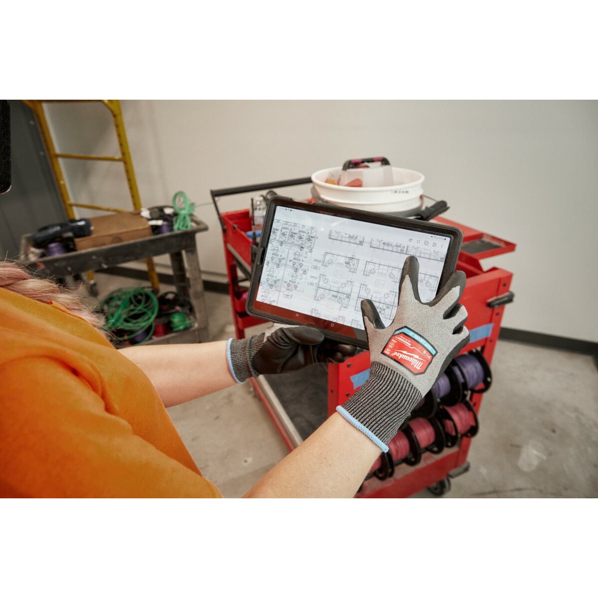 MILWAUKEE Milwaukee 48-73-8722 High Dexterity Cut Level 2 Polyurethane Dipped Gloves - L