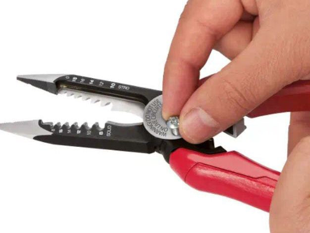 MILWAUKEE Milwaukee 48-22-3079 6-in-1 Combination Wire Plier