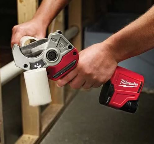 MILWAUKEE Milwaukee 2470-21 M12 Plastic Pipe Shear Tool 12V Lithium-Ion Battery