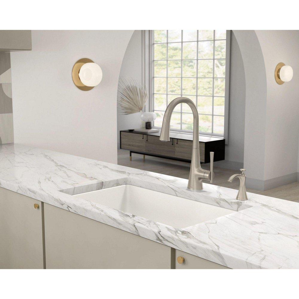 MOEN Moen 9126SRS Kurv Single Handle Pull Down Kitchen Faucet in Spot Resist Stainless