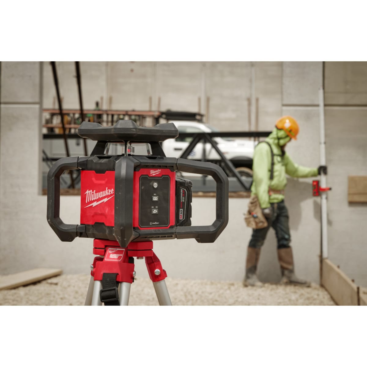 MILWAUKEE Milwaukee Tool 3701-21 M18 Red Exterior Rotary Laser Level Kit Each
