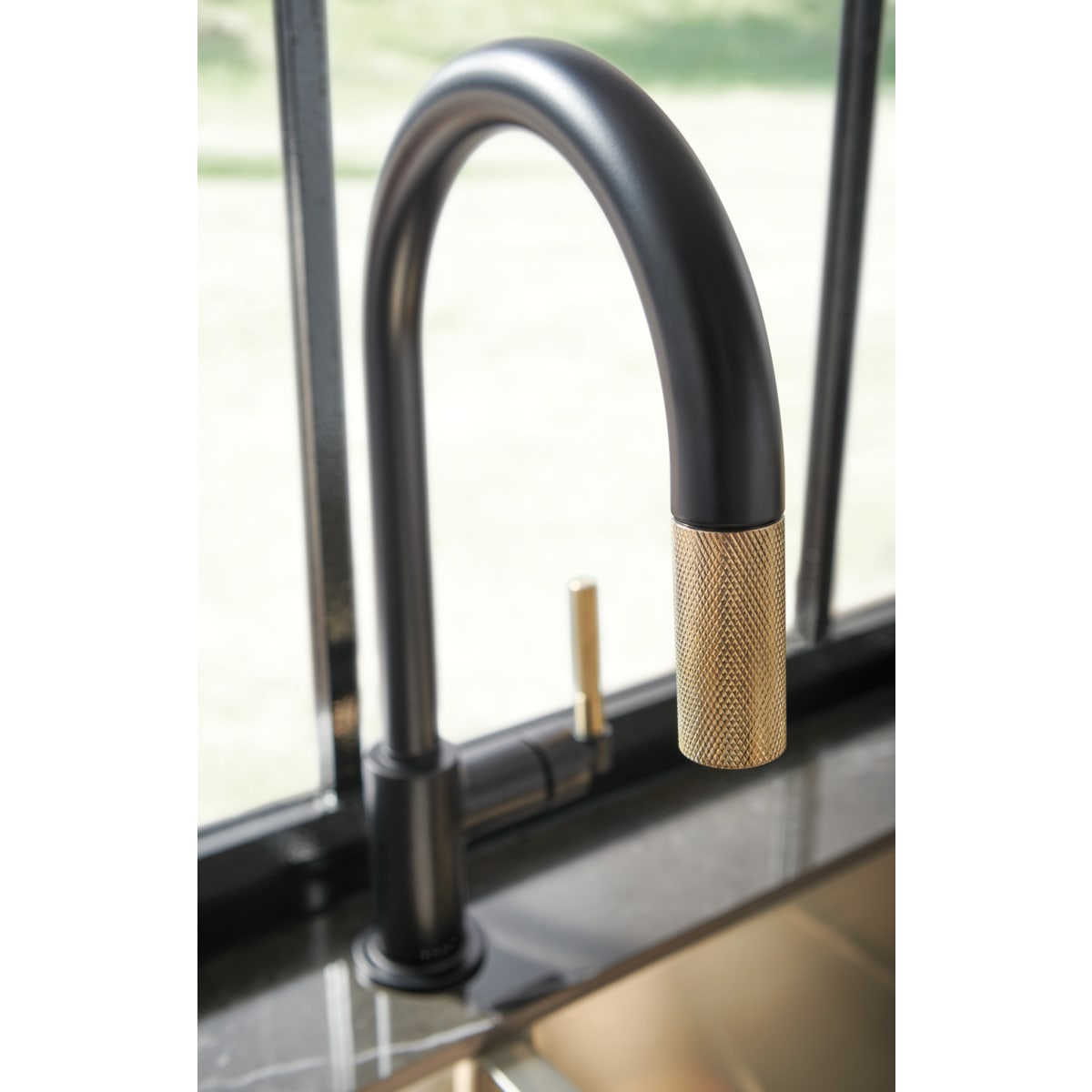 BRIZO Brizo 63043LF-BLGL Litze Pull-Down Faucet with Arc Spout and Knurled Handle