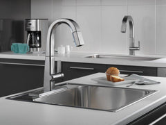DELTA FAUCET Delta Faucet 9993-AR-DST Pivotal Single Handle Pull Down Bar Faucet in Arctic Stainless