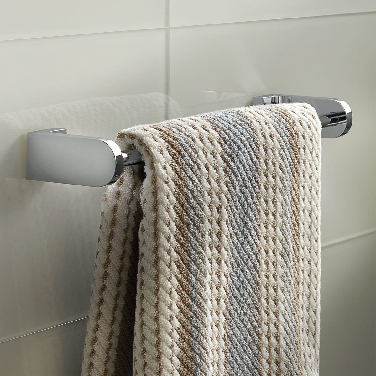 DXV DXV D35109240.100 Equility Towel Rack in Polished Chrome