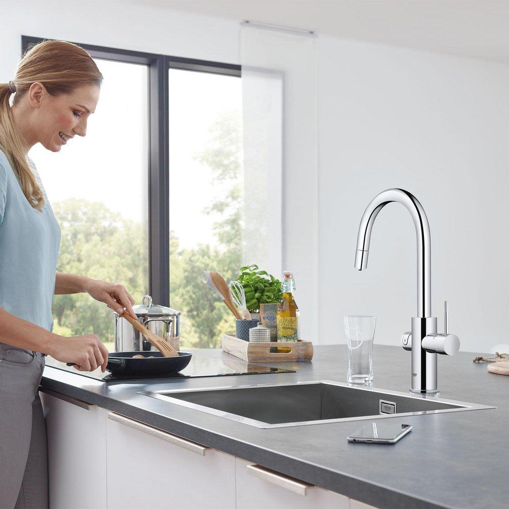 GROHE GROHE 31251002 Blue Professional Single Handle Pull Out Kitchen Faucet